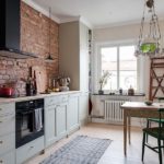 Papier peint en brique dans la cuisine de style loft