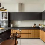 Façades grises des armoires murales