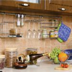 Garde-corps court sous les placards