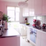 Cuisine parallèle rose