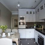 Comedor en la cocina en forma de L