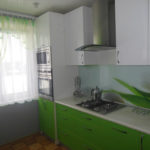 Ενσωματωμένες συσκευές στο τέλος της κουζίνας