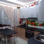 Μαύρο πάγκο κουζίνας πάγκου