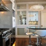 เก้าอี้มีสไตล์ที่บาร์