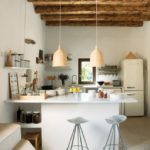 ไฟเพดานสีเบจ