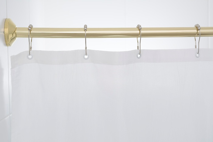 Tringle à rideau en acier inoxydable.