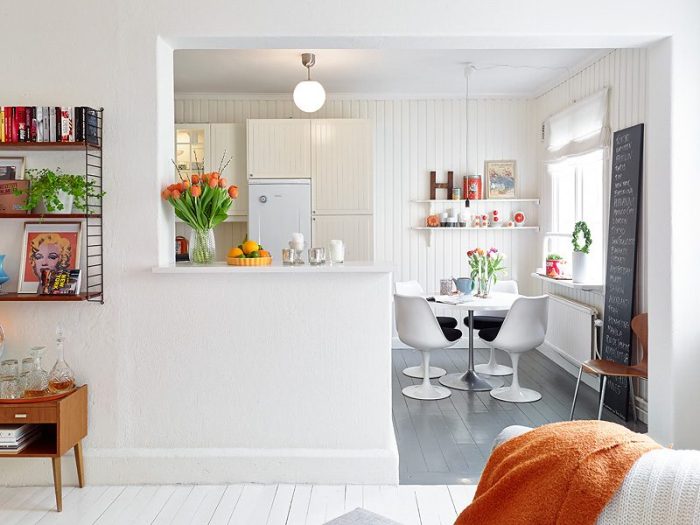 кухня, комбинирана с хол.