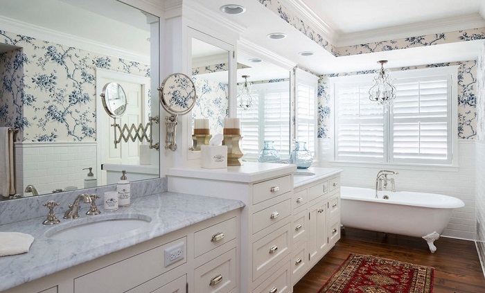 Une sélection de papier peint pour la salle de bain.