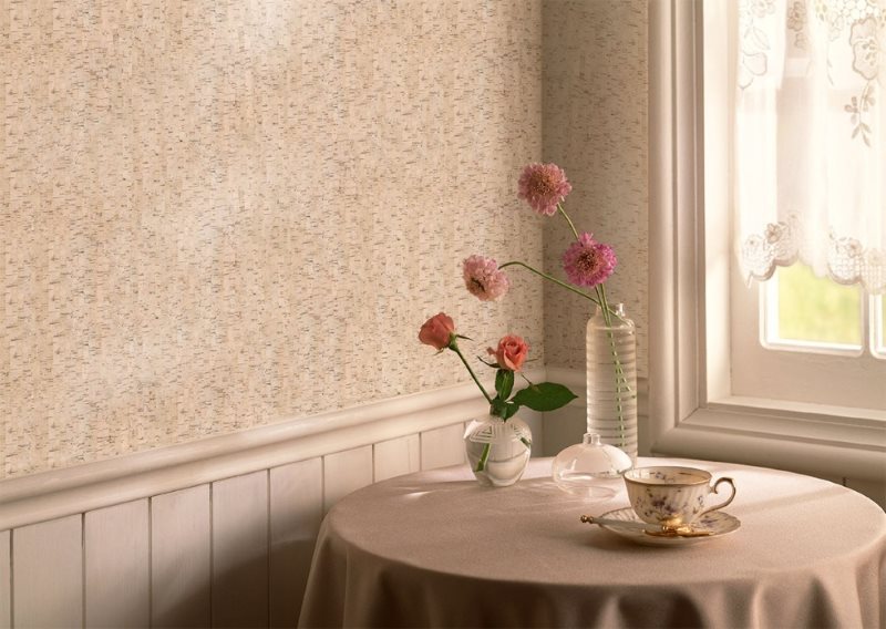 Horizontal separation of a kitchen wall with decoration materials