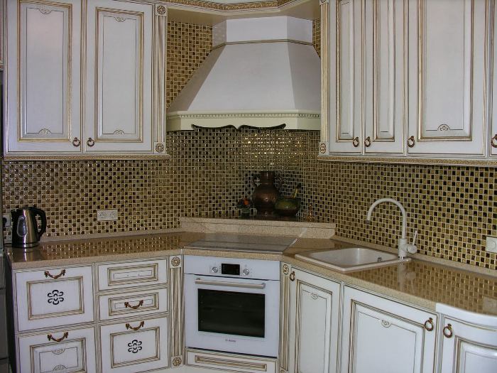 Mosaic tiles in the kitchen.