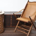 Scaun rabatabil cu scaun captusit si tapiterie din piele