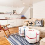 Zona de canapea în bucătărie-living