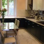 جناح حديث مع واجهات مشتركة