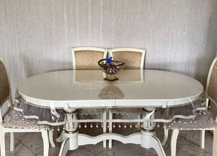 Tablecloth with fringe.