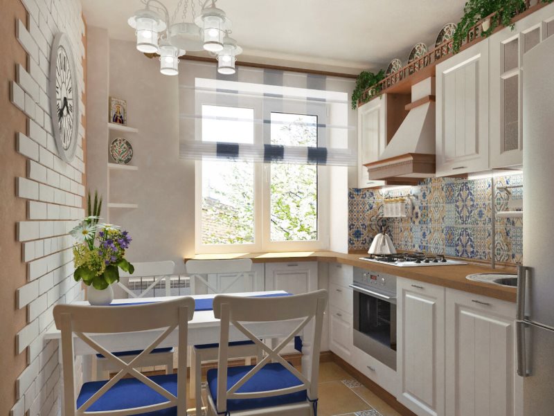 Design de bucătărie în stil mediteranean într-o casă cu panouri