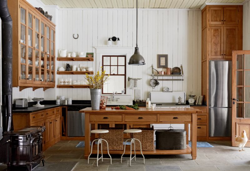 Покриване на стените на кухнята с облицовка за боядисване в бяло