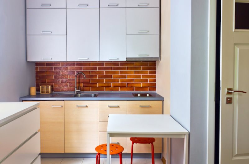 Imitation brick kitchen apron