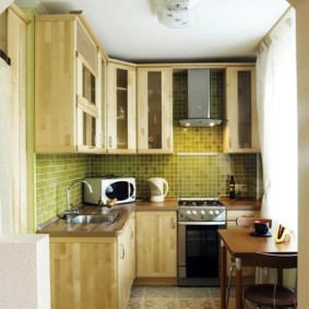 Ξύλινο σετ σε σχήμα L