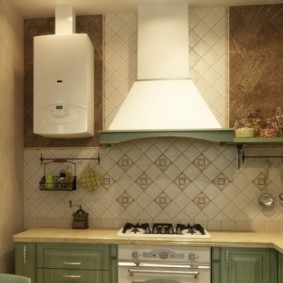 Ανοιχτή στήλη αερίου στο εσωτερικό της κουζίνας