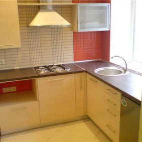 Γωνιακά ακουστικά με πλυντήριο παραθύρων