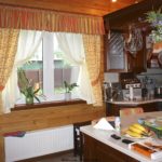 ผ้าม่านสั้นที่มี pelmet นุ่ม