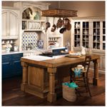 เกาะทำงานในครัวของบ้านในชนบท