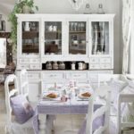 ครัวลิ้นชักพร้อมจาน