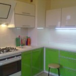 Illumination of work surfaces in the kitchen of a panel house