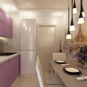 Cozinha 9 m² com geladeira branca