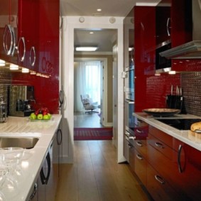 Layout paralelo da cozinha estreita