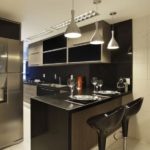 Bar najis moden dalam warna hitam