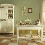 Бели мебели на керамичен под