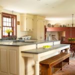 Кремови фронтове на кухненски мебели