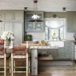 Сиви мебели с рамкови фасади