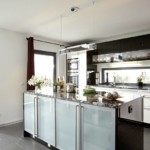 Thiết kế khu vực làm việc của bếp với sàn số lượng lớn