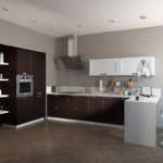 Mui xe nghiêng trên một bức tường màu xám