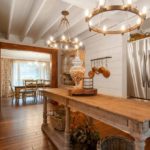 Lustres originaux à l'intérieur de la cuisine