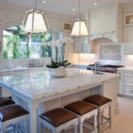 Κουζίνα νησί με πέτρινο πάγκο εργασίας