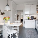 Τραπεζαρία με γωνιακό σετ