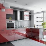 Κόκκινα έπιπλα με γυαλιστερά προσόψεις