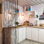 Декоративна преграда с дебела тел