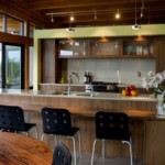 Dorso negro de taburetes