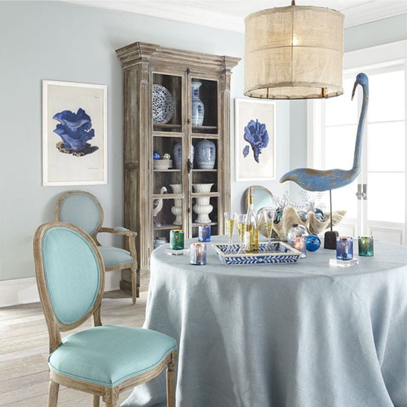 Синя кюрета в селска кухня