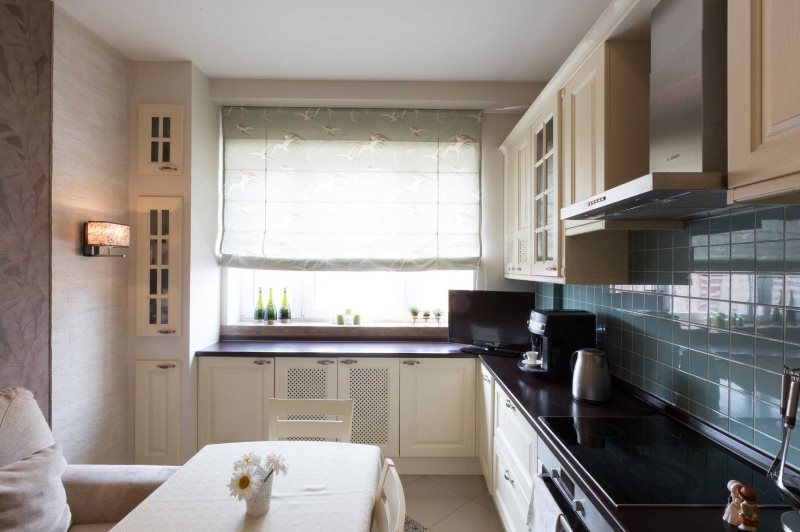 Casque de style classique de comptoir noir