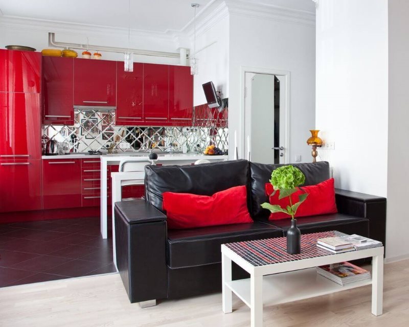 Hiasan muka fasad dan pelapis sofa hitam