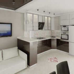 Corner headset with peninsula and inclined hood