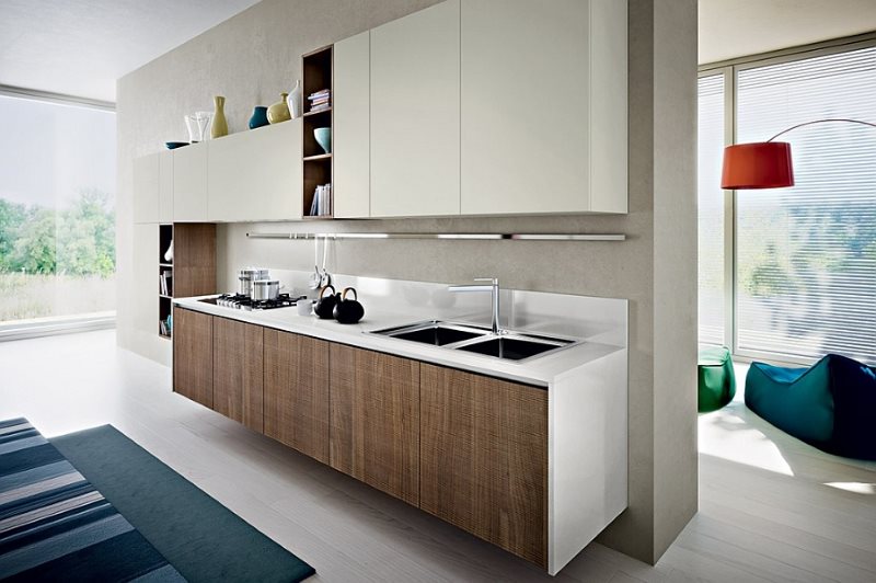 Cocina lineal de estilo ecológico con fachada de chocolate