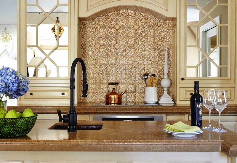 Șorț de țiglă marocană