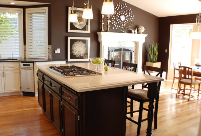 Cocina de chocolate y leche en una casa de campo