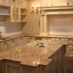 Plan de travail en îlot de cuisine